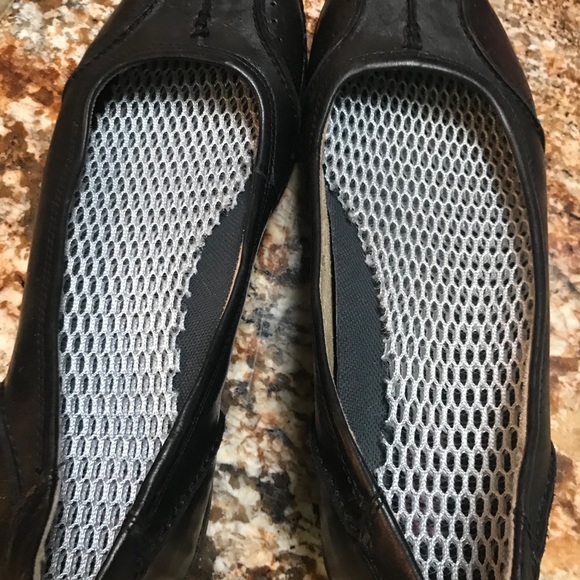 •💋Thom McAn, Leather Slip-ons 🥿 - Picture 4 of 15